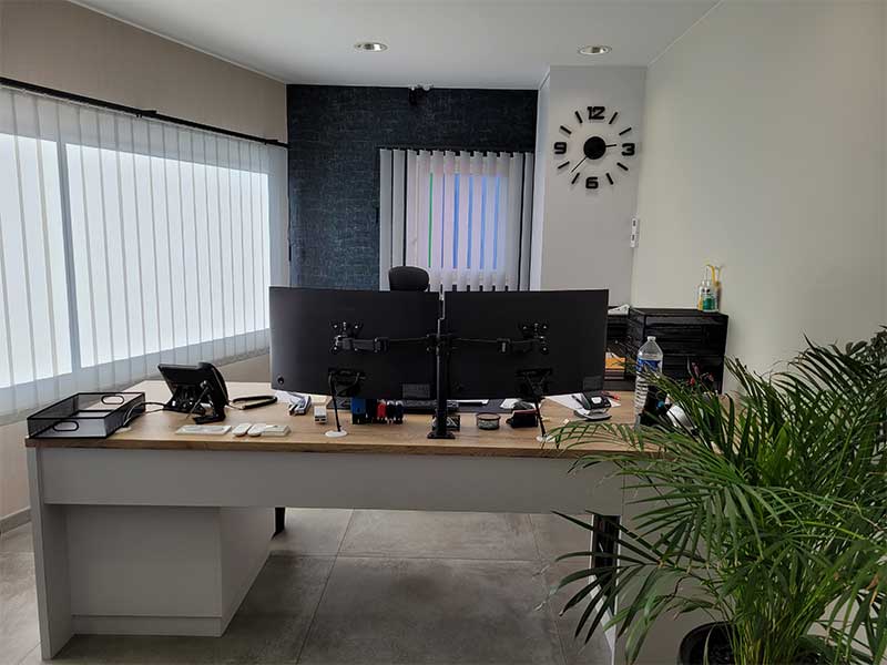Réfection de bureaux professionnels par Maggy Durand Moreau Architecte d’intérieur.
Après réfection