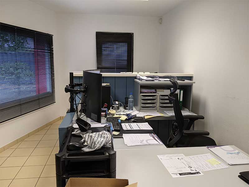 Réfection de bureaux professionnels par Maggy Durand Moreau Architecte d’intérieur.
Avant réfection